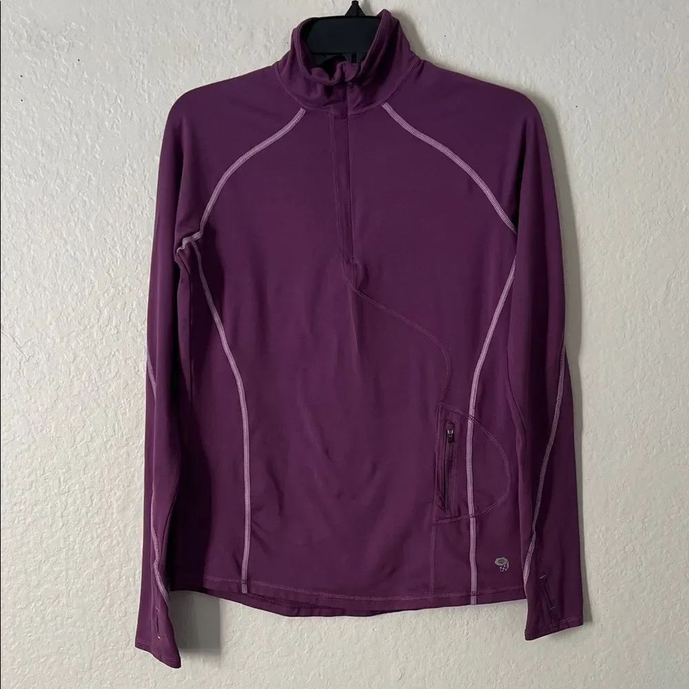 Like New! Mountain Hardwear 1/4 Zip Athletic Pull Over Purple in Size M